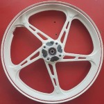 ΣΕΤ ΤΡΟΧΟΙ X1-R ΑΛΟΥΜ CRYPTON-X 135 ΑΣΠΡ/ΚΟΚ 5-ΜΠΡΑΤΣΑ