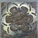 ΔΙΣΚΟΠΛΑΚΑ X-BRAKE ΠΙΣΩ T-MAX500 01-12 ΜΑΡΓΑΡΙΤΑ